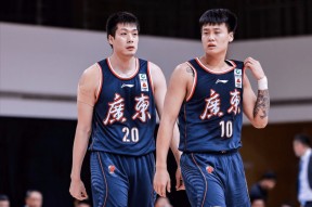 关于里程碑夜巴塞罗那复出首秀；CBA常规赛转会期刷纪录；更衣室稳定；球探报告显示潜力的信息-友博登录