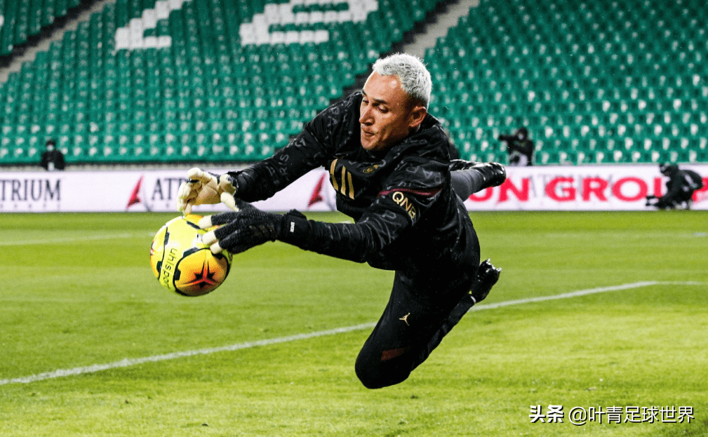 集结日体能课后，那不勒斯再遭质疑备战法甲，管理层满意，球探报告显示潜力(斯巴达deka室内体能赛)