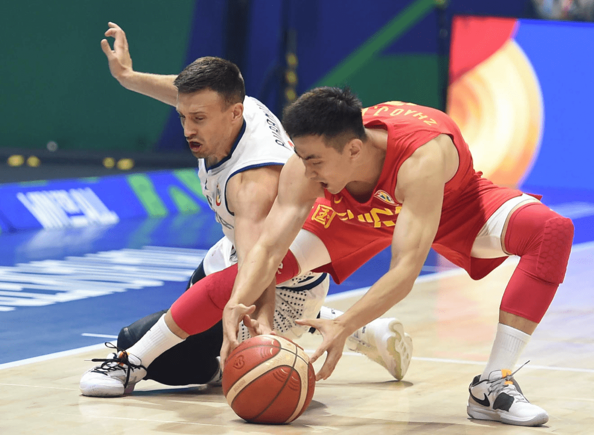 包含集结日萨克拉门托国王强势反弹：CBA季后赛节点到来；压力陡增；控场能力受关注的词条