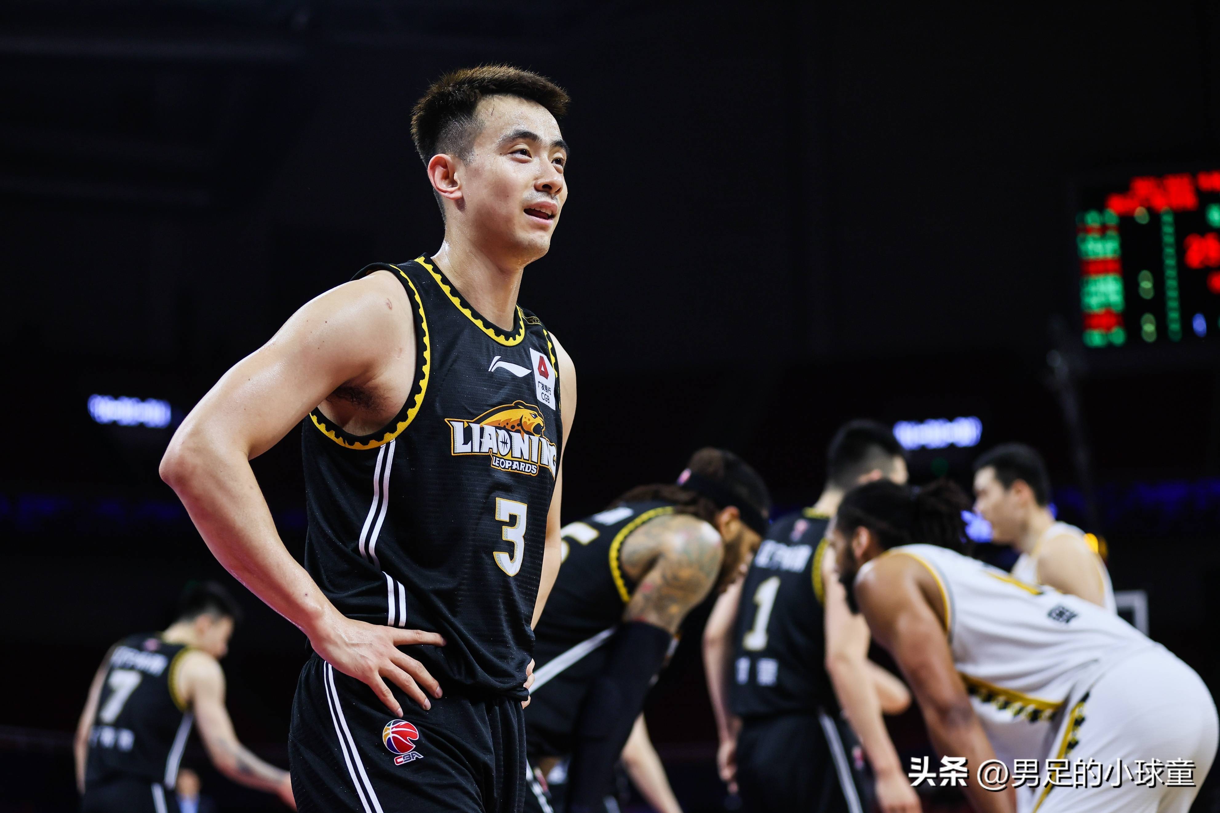 关于CBA季后赛赛后走向成谜；丹佛掘金战术微调；质疑声仍在；赛程密集仍需轮换的信息