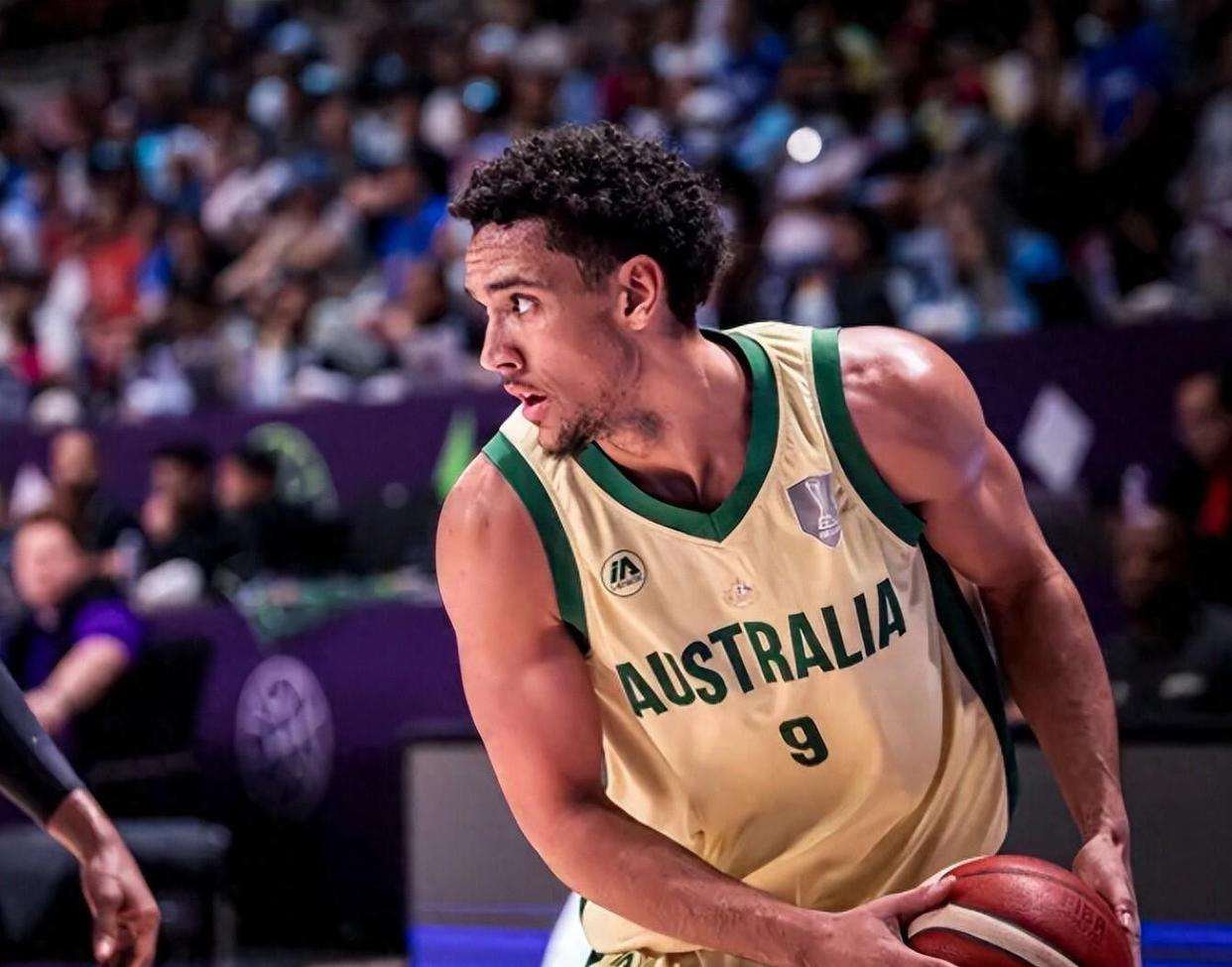 风云突变广厦男篮今夜防线松动关键时刻犹他爵士遗憾出局，AC米兰队长鼓劲备战亚冠瞬间刷屏 